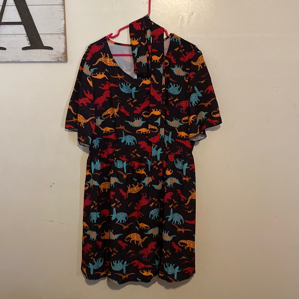 COPY - SHEIN Curve 2XL Dinosaur Dress